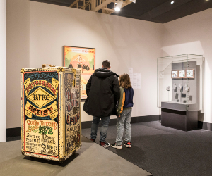 Obradoiro. Na procura da tatuaxe perdida